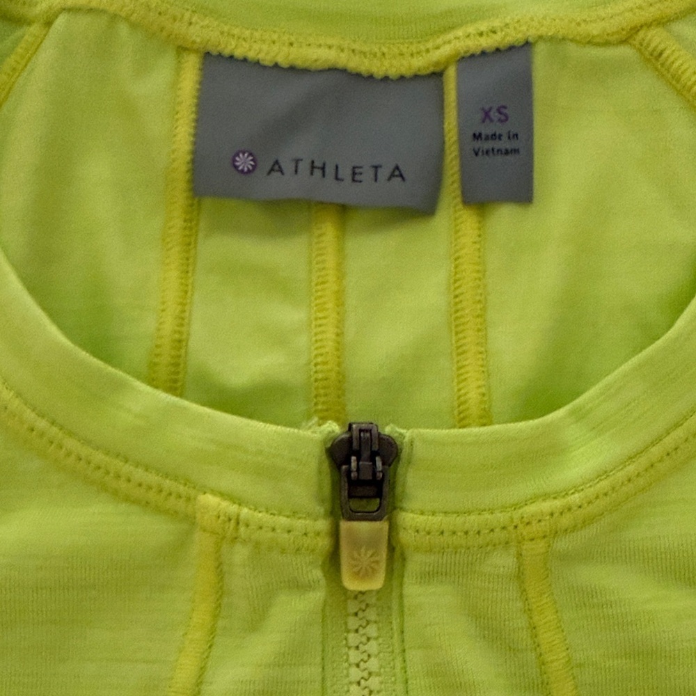 Athleta Neon Lime UPF Pacifica Swim Short Sleeve Top Summer Beach - Picture 3 of 4